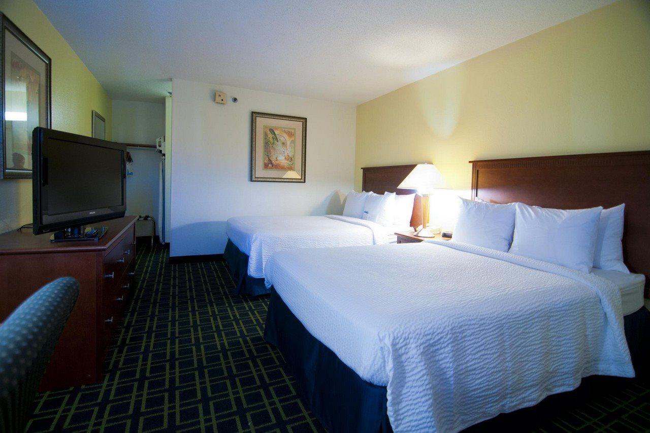 Days Inn By Wyndham Florence Near Civic Center Экстерьер фото