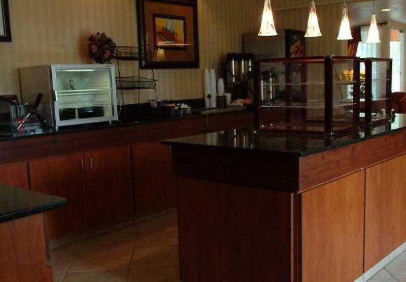 Days Inn By Wyndham Florence Near Civic Center Экстерьер фото
