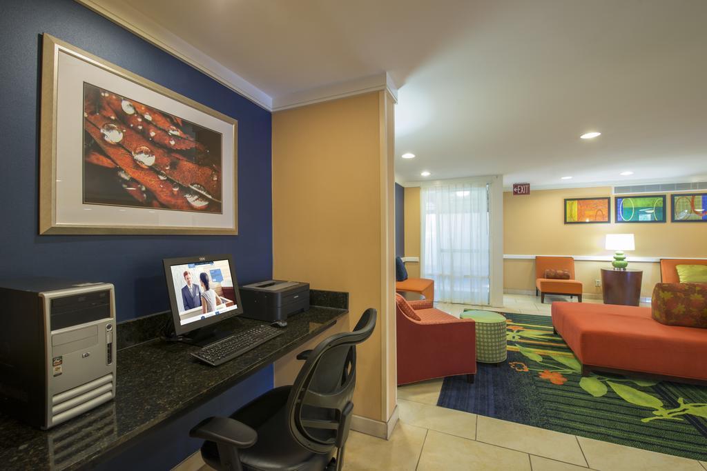 Days Inn By Wyndham Florence Near Civic Center Экстерьер фото
