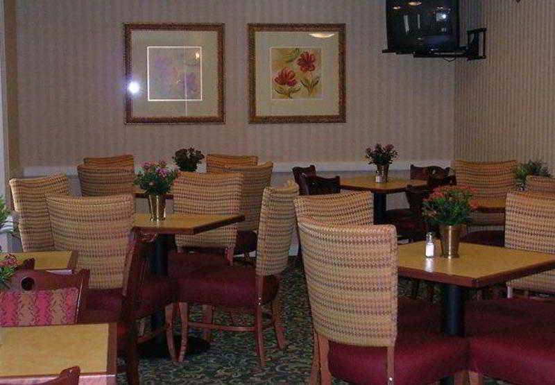 Days Inn By Wyndham Florence Near Civic Center Экстерьер фото